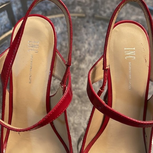 Cherry Red high platform heels - Picture 3 of 4